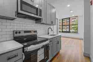 featured image of 111 Bank St ##2a