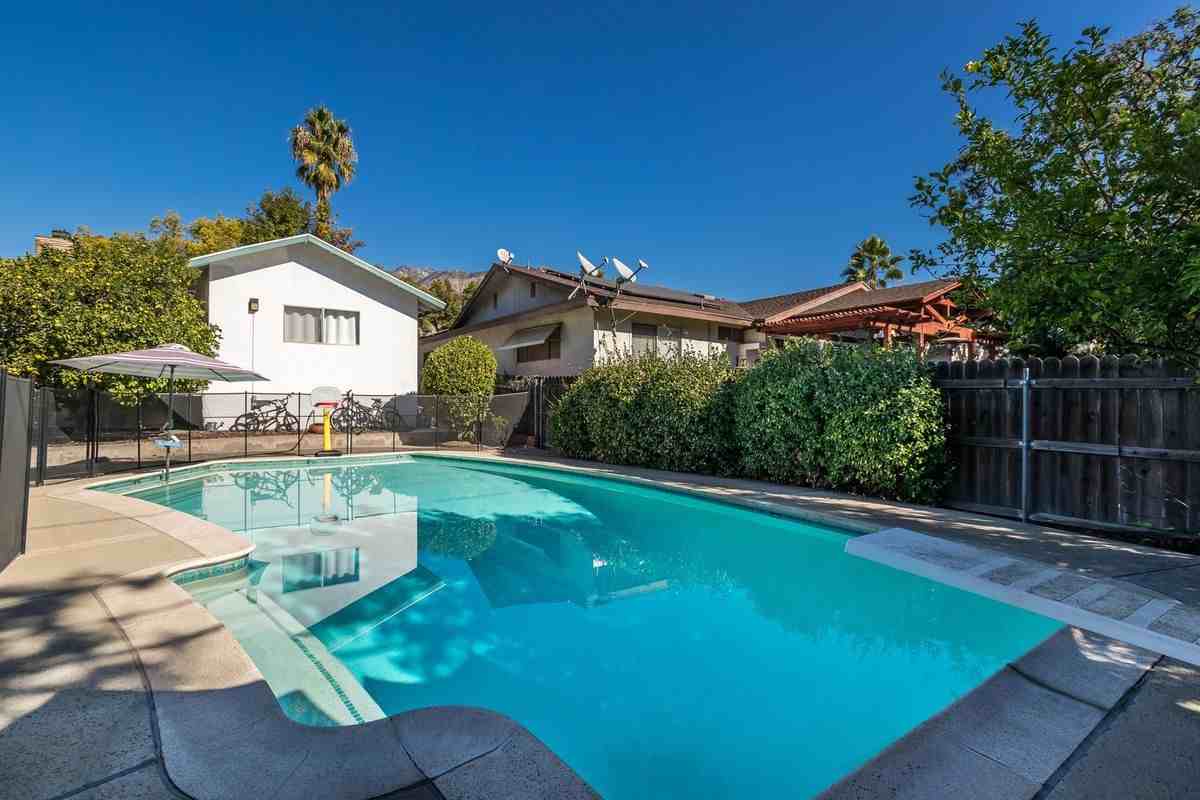 3308 Primavera St - Photo 3 of 24
