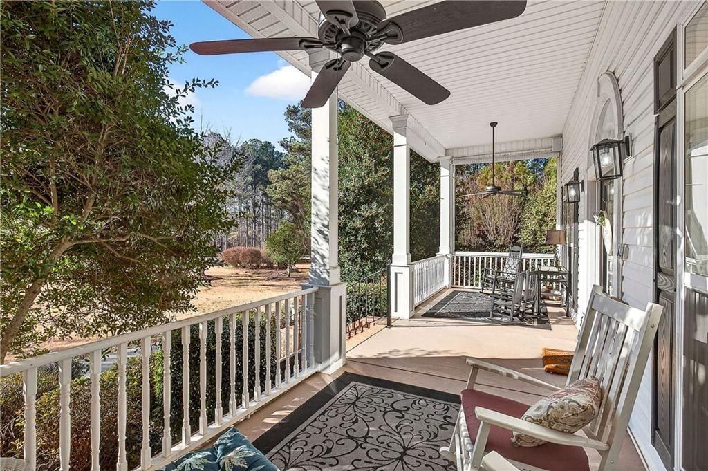 58 Legend Dr - Photo 3 of 38