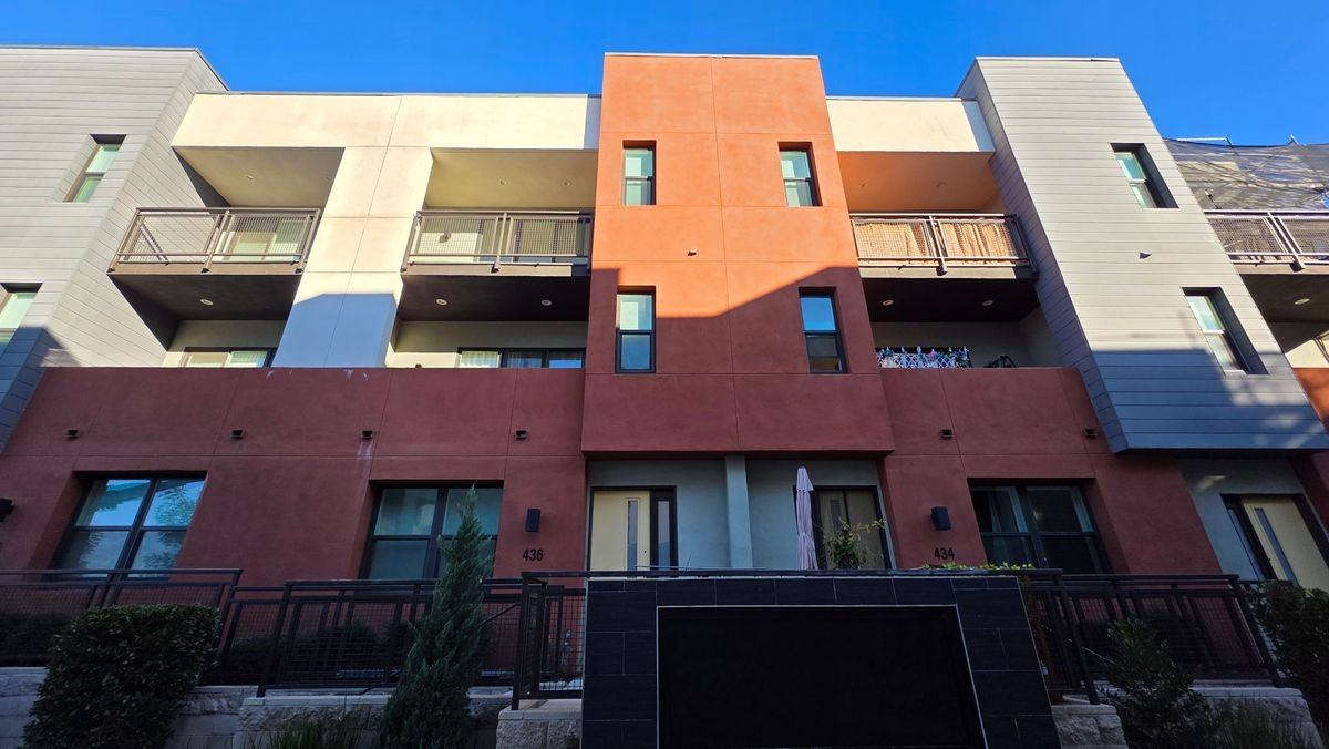 436 Village Way - Photo 3 of 26