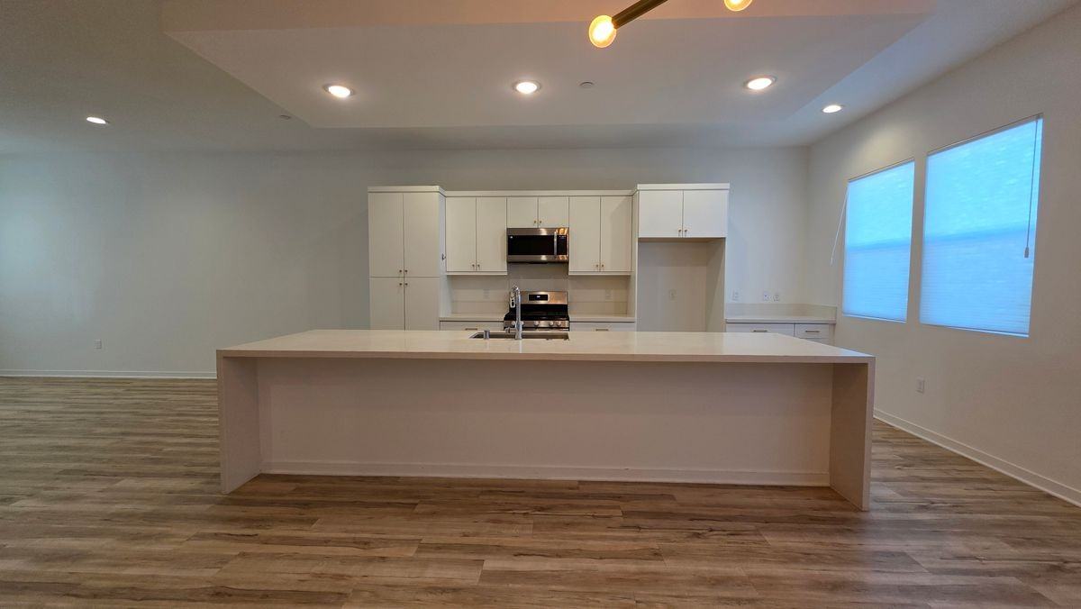 436 Village Way - Photo 5 of 26