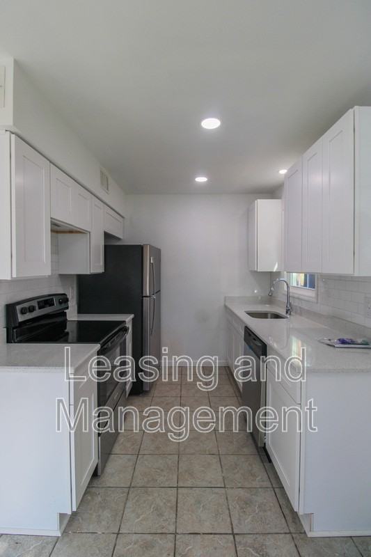 910 Sea Gull Dr #B - Photo 6 of 14