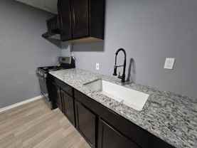 2905 Glenwood St - Photo 1 of 1