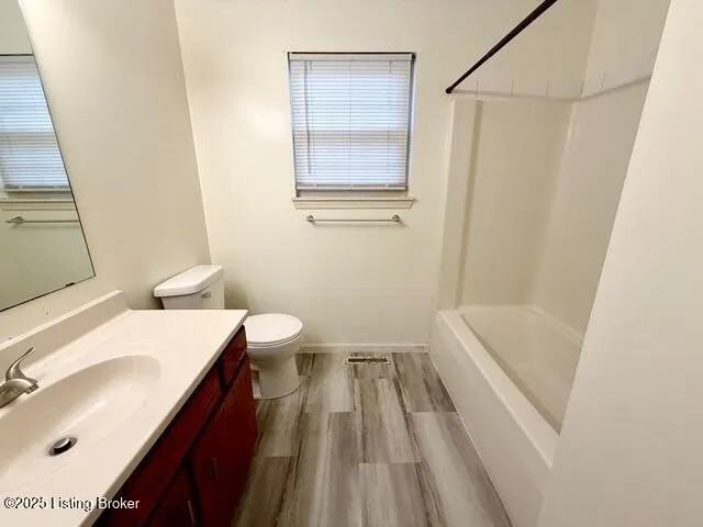 600 Ewing Ln - Photo 3 of 3