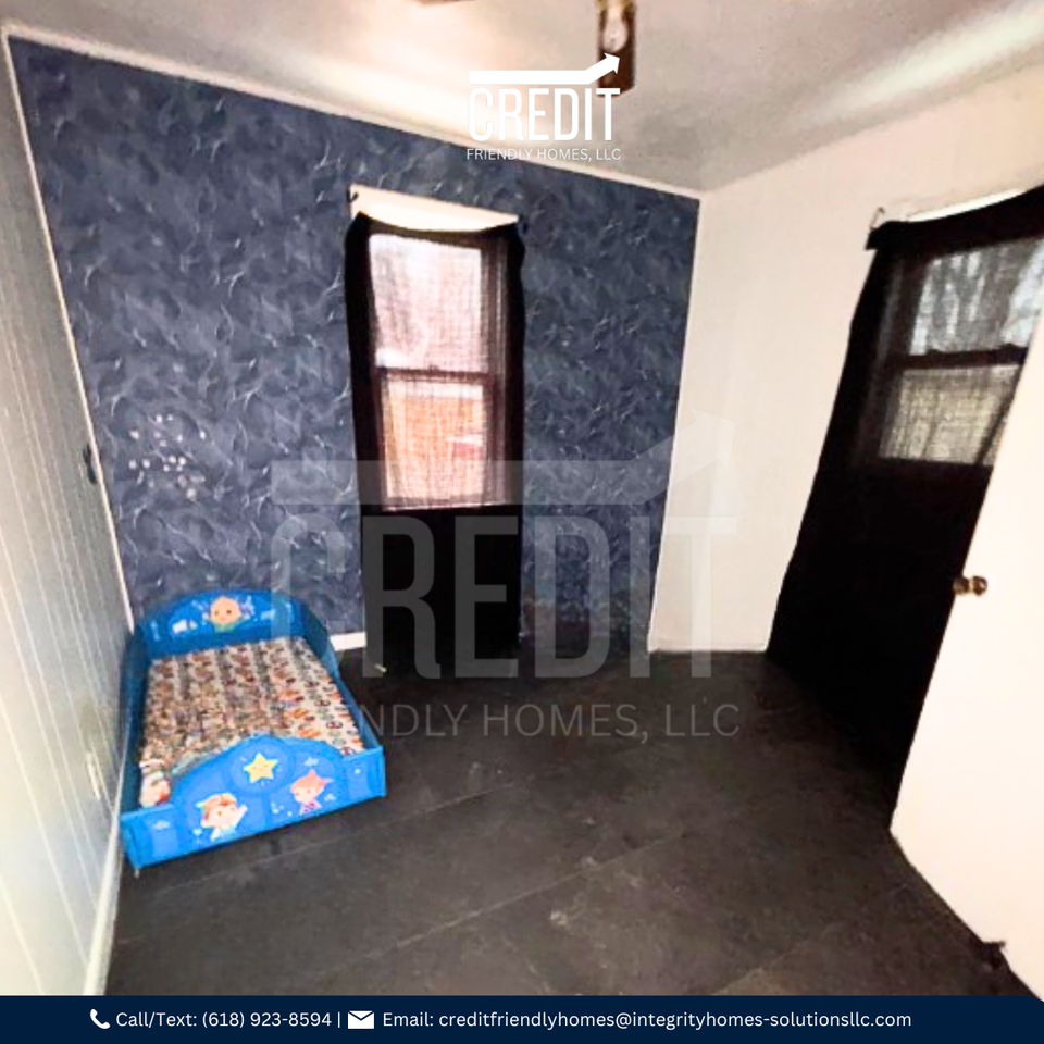 1359 N 18th St - Photo 2 of 10