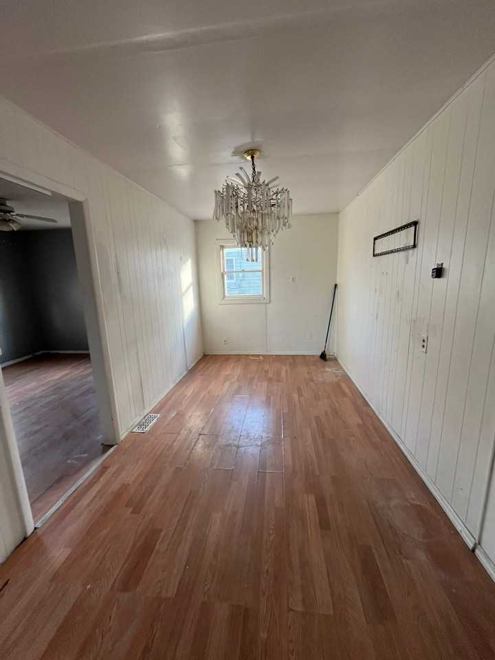 10041 Bon Oak Dr #004 - Photo 5 of 12