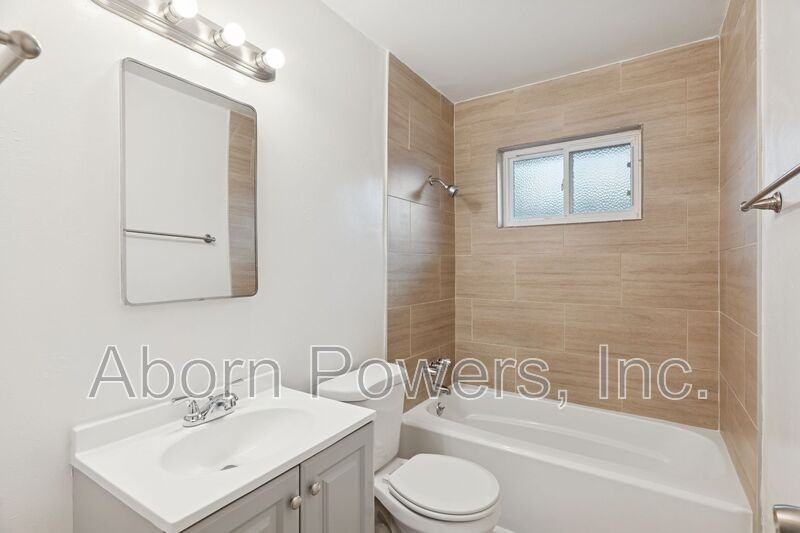 2423 Q St #8 - Photo 6 of 9