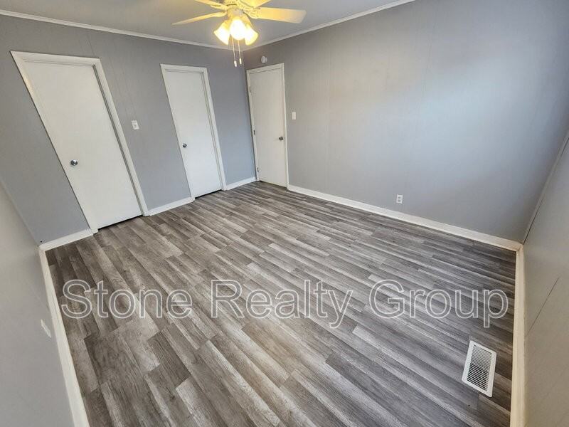 676 Delaware Ave #32 - Photo 6 of 9
