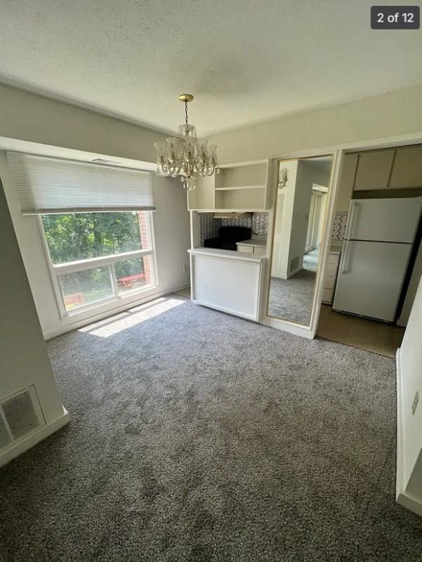 5212 Castlewood Rd - Photo 3 of 12