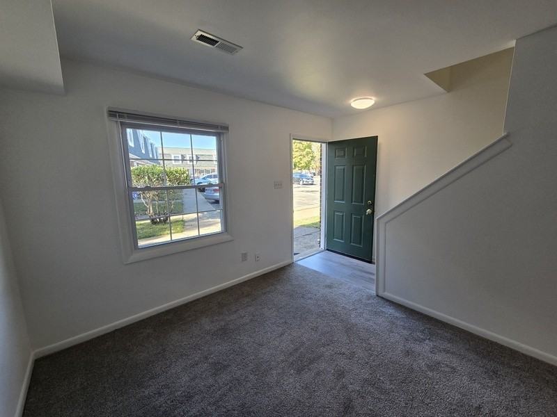 2650 Wayside Dr - Photo 2 of 13