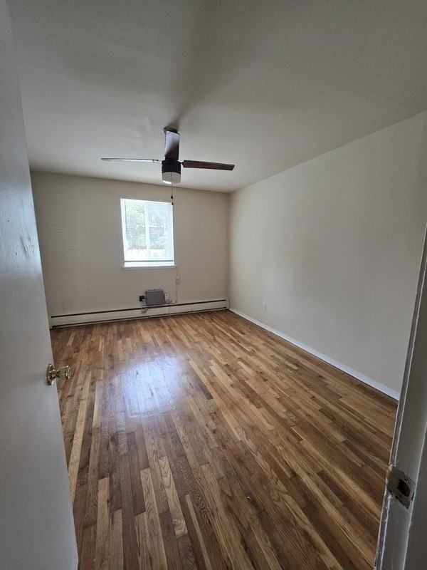 3206 Ellwood Ave #C - Photo 6 of 8