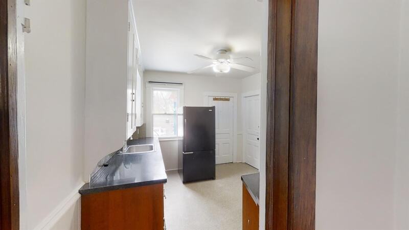 605 W Washington St - Photo 6 of 14