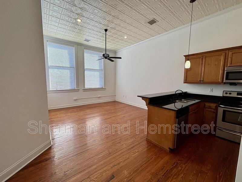 1204 Broad St - Photo 5 of 11