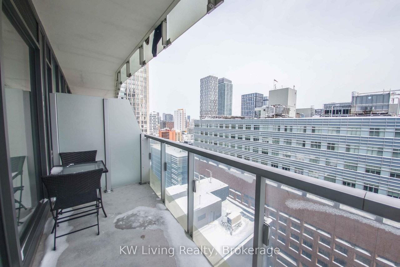 197 Yonge Street #1903 - Photo 6 of 22