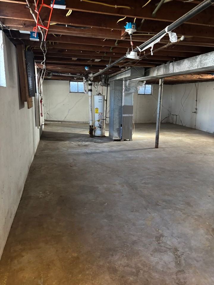 6000 E 100th Ter - Photo 3 of 11