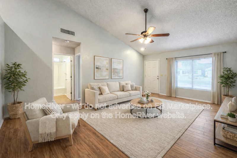 9230 W Hollywood Ave - Photo 2 of 24