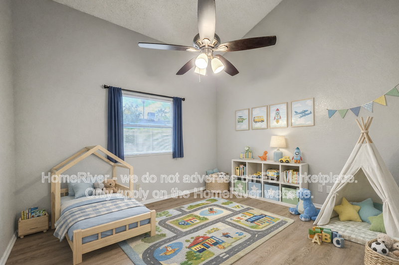 9230 W Hollywood Ave - Photo 4 of 24