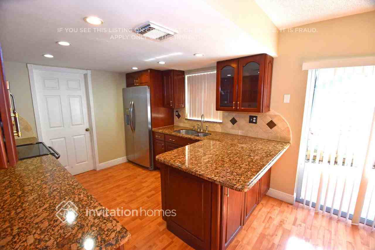 12680 Nw 9th Way - Photo 7 of 18