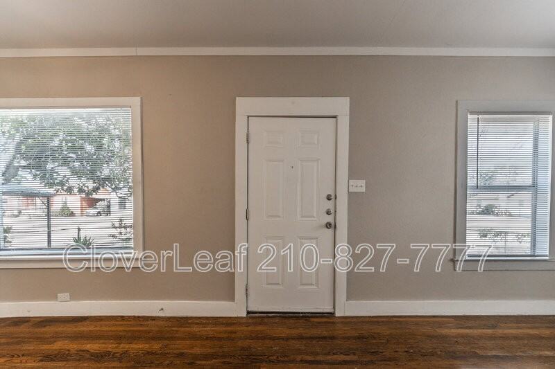 206 Hoover Ave - Photo 5 of 22