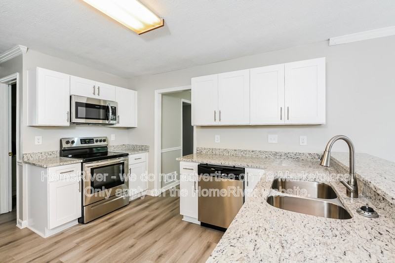 1890 Tree Brooke Ln - Photo 6 of 22