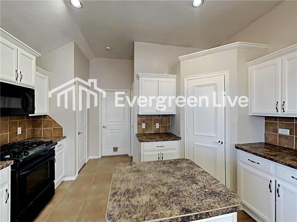 16621 La Paloma Ln - Photo 4 of 6