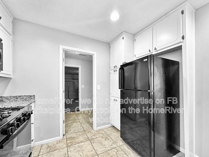 1299 Bugle Ct - Photo 7 of 24