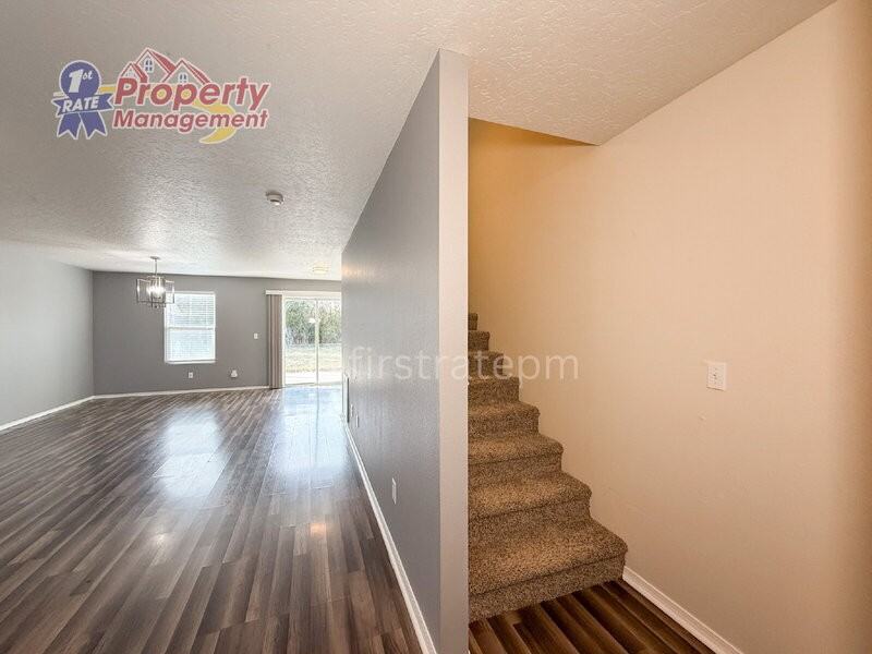 9511 W Mossywood Dr - Photo 4 of 50