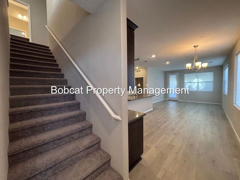 860 Furlong Dr - Photo 3 of 50