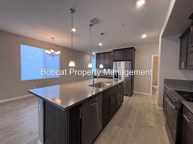 860 Furlong Dr - Photo 6 of 50