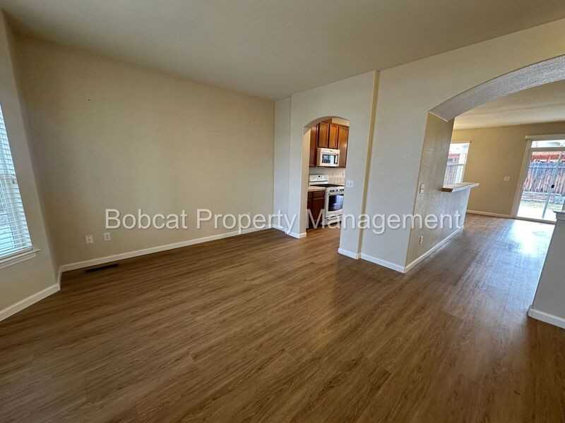 1371 Chichester Dr - Photo 2 of 31