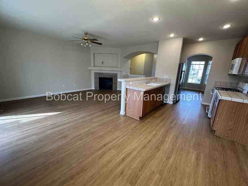 1371 Chichester Dr - Photo 5 of 31