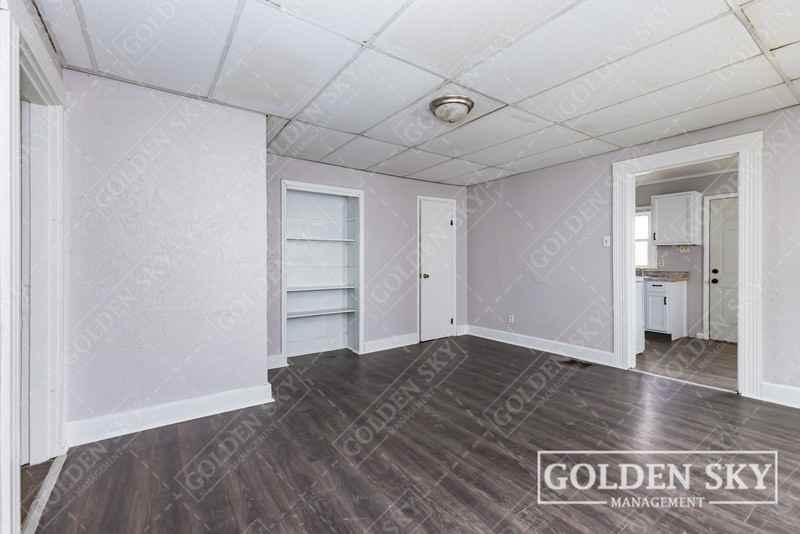 230 Kinsey St #1 - Photo 5 of 9