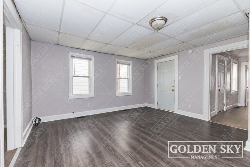 230 Kinsey St #1 - Photo 6 of 9