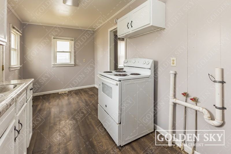 230 Kinsey St #1 - Photo 7 of 9