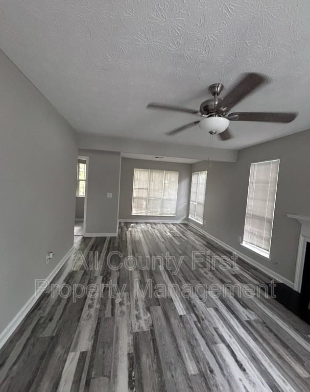 3237 Kiowa Ct - Photo 3 of 16