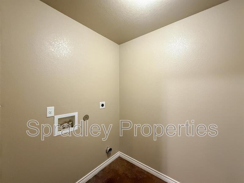 1540 Brady Way - Photo 4 of 15