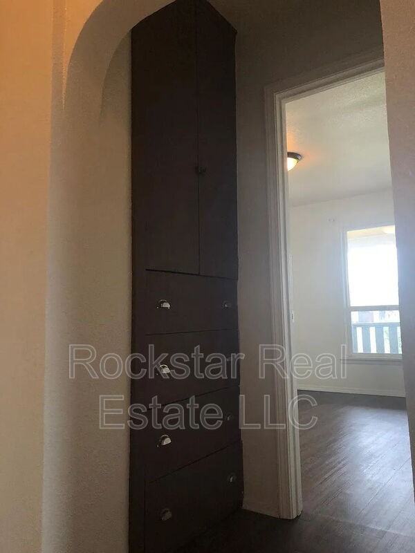 2017 N Hamilton St #2 - Photo 2 of 24