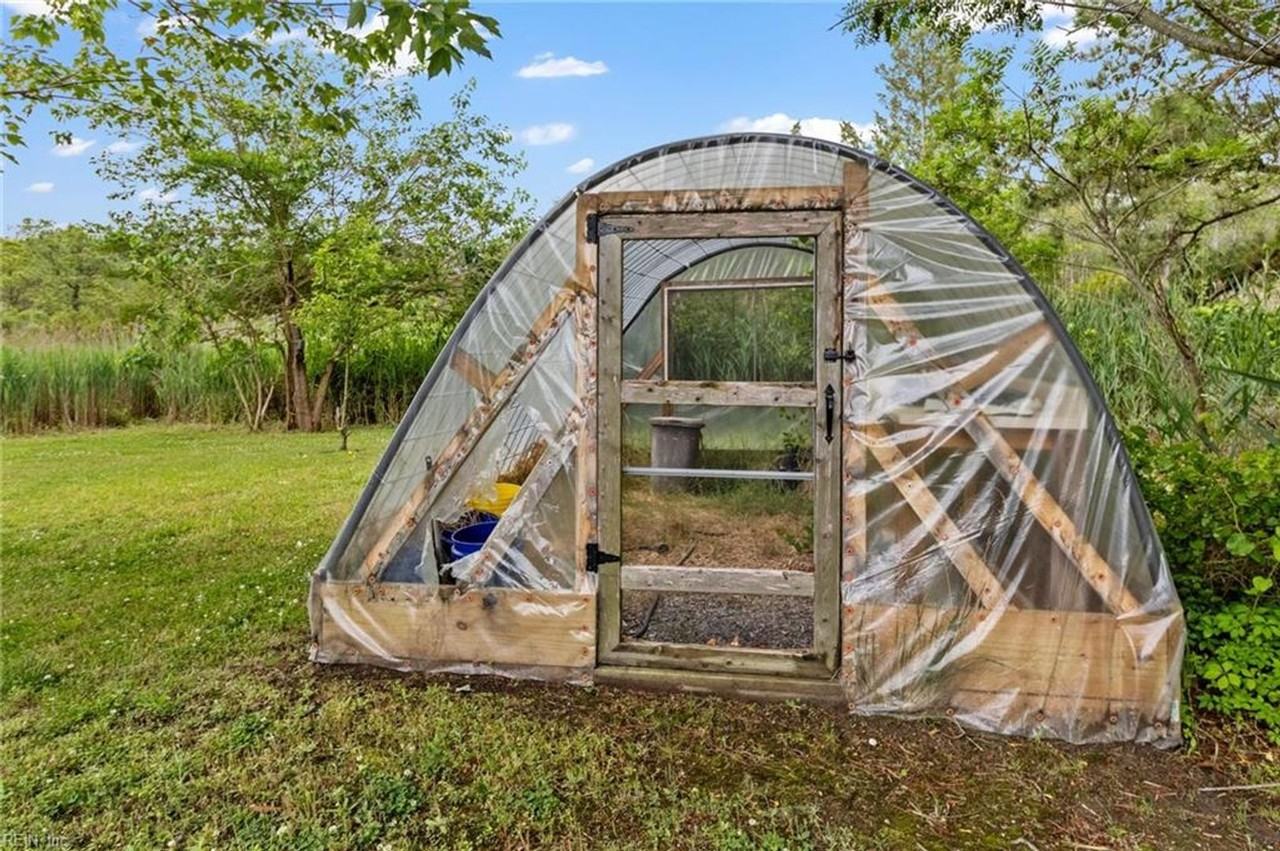 150 Ridge Rd - Photo 6 of 18