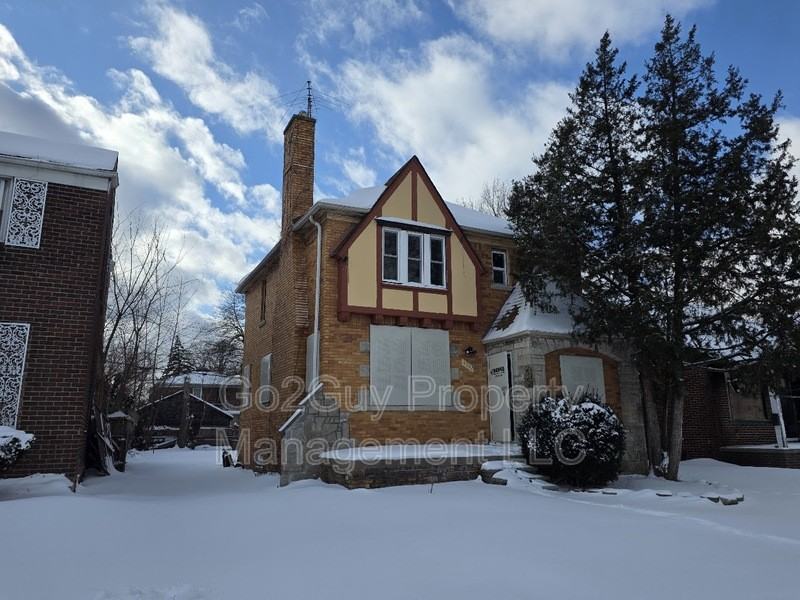 4343 Berkshire St - Photo 2 of 13