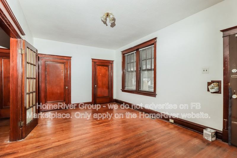 3725 Meramec St #1F - Photo 5 of 19