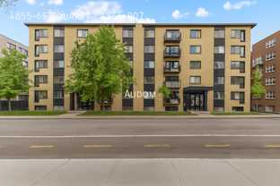 Bourret - Photo 1 of 1