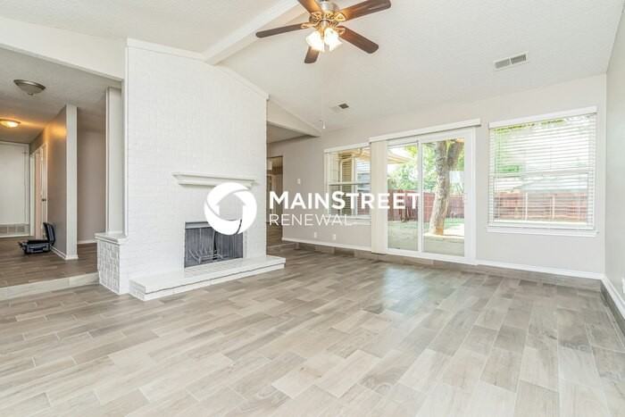 1137 Wood Heights Dr - Photo 2 of 16