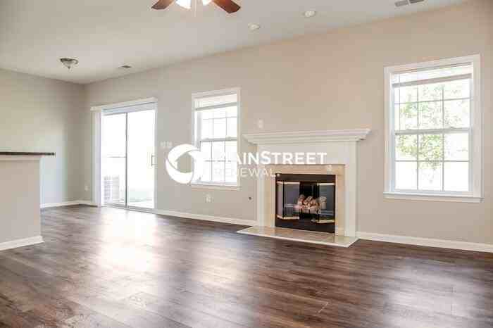 5120 Stowe Derby Dr - Photo 6 of 17