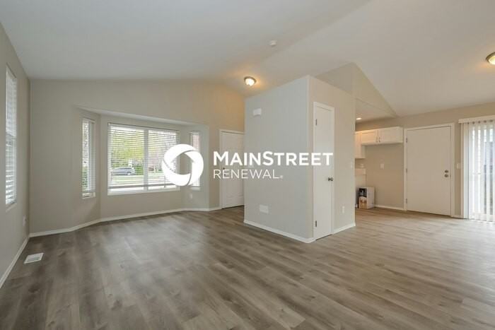 16830 Marmount St Se - Photo 4 of 16