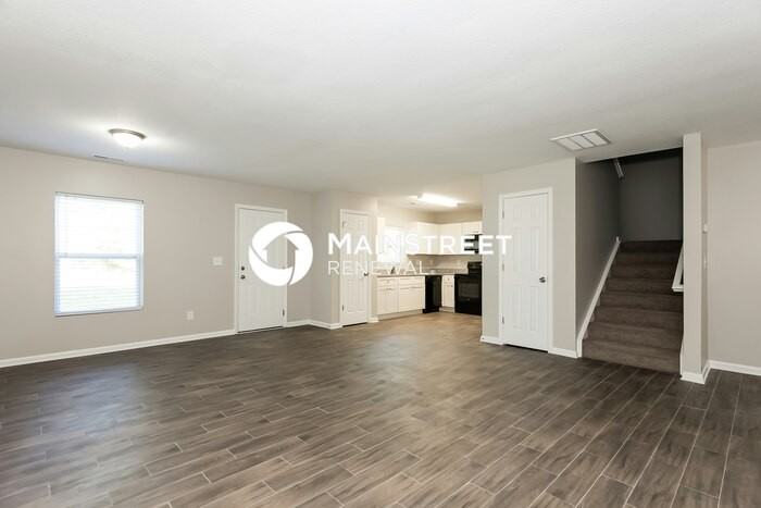 1630 Ledson Ct - Photo 6 of 17