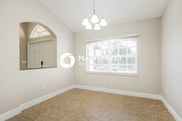 1018 Card St E - Photo 5 of 16