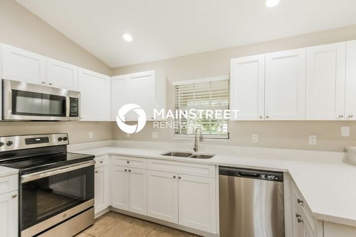 1018 Card St E - Photo 7 of 16