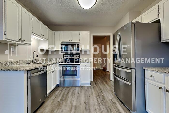 3887 Spring Meadow Dr - Photo 6 of 23