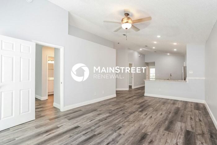 2520 Townsquare Dr - Photo 5 of 16