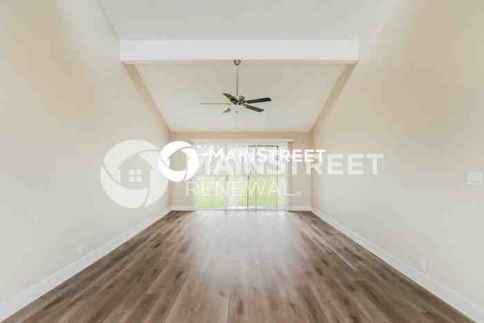 6317 Boylston Way - Photo 3 of 16